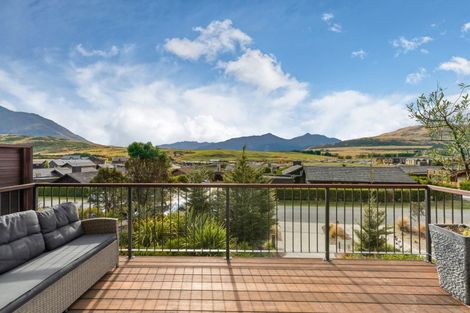 Photo of property in 31 Rannoch Drive, Jacks Point, Queenstown, 9371