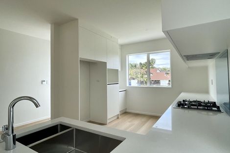 Photo of property in 3b Kaniere Place, Half Moon Bay, Auckland, 2012