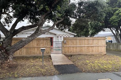 Photo of property in 42 Park Road, Miramar, Wellington, 6022