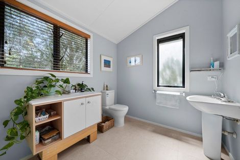 Photo of property in 8 Hawkins Drive, Martinborough, 5711