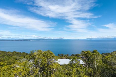 Photo of property in 45 Whakamoenga Point, Acacia Bay, Taupo, 3385