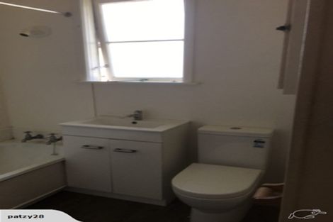 Photo of property in 17 Guy Avenue, Takaro, Palmerston North, 4410