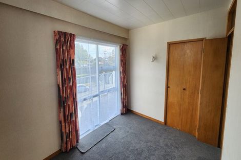 Photo of property in 29 Awanui Street, Merrilands, New Plymouth, 4312