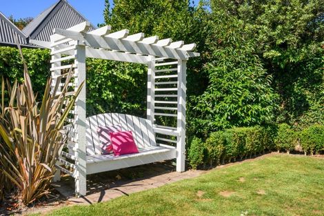 Photo of property in 10 Elmira Avenue, Hokowhitu, Palmerston North, 4410