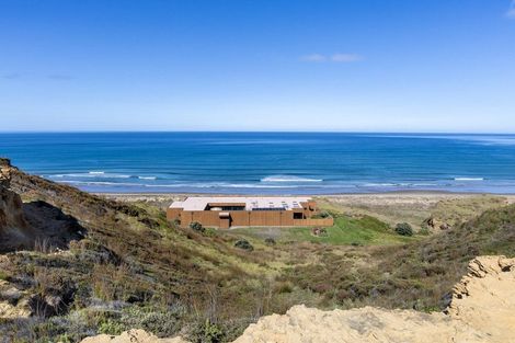 Photo of property in 201 Te Maire Road, Te Kopuru, 0371