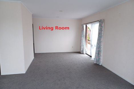 Photo of property in 24 Dianne Louise Drive, Half Moon Bay, Auckland, 2012