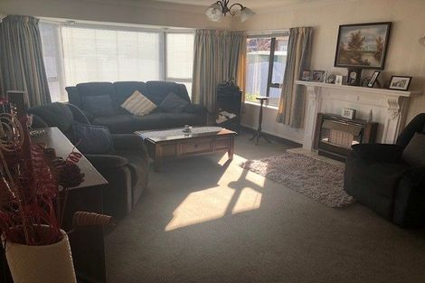 Photo of property in 3 Comeskey Grove, Elderslea, Upper Hutt, 5018