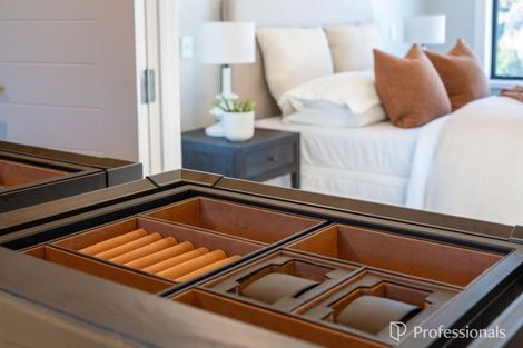 Photo of property in 5 Kotuitui Drive, Wainui, 0992