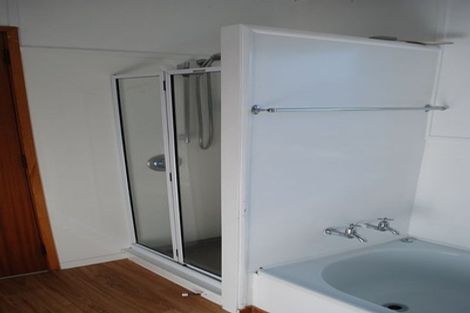 Photo of property in 5 Richmond Avenue, Richmond Heights, Taupo, 3330