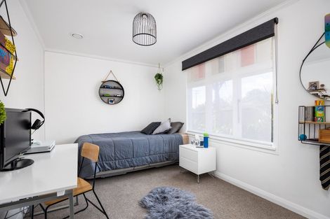 Photo of property in 15 Rawhiti Street, Vogeltown, New Plymouth, 4310