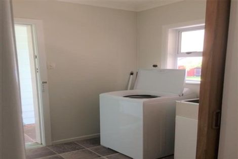 Photo of property in 1 Balmoral Street, Levin, 5510