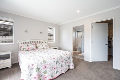 Photo of property in 11 Les Wakefield Road, Mapua, 7005