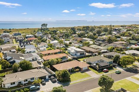 Photo of property in 3 Webb Place, Papamoa Beach, Papamoa, 3118