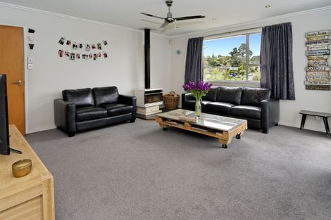 Photo of property in 12 Annison Avenue, Glen Eden, Auckland, 0602