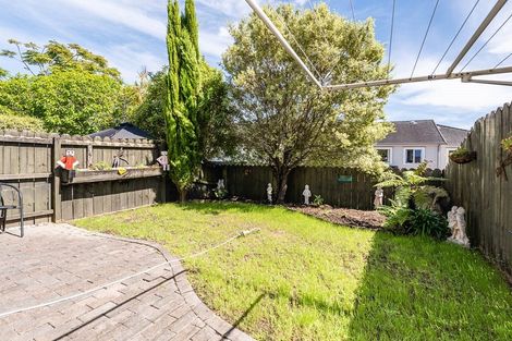 Photo of property in 7/78 Fernhill Way, Oteha, Auckland, 0632