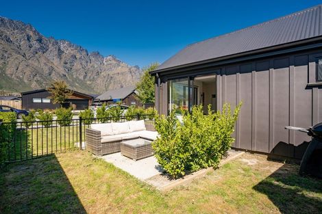 Photo of property in 7 Maize Street, Jacks Point, Queenstown, 9371