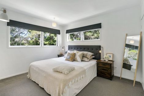 Photo of property in 92 Park Hill Road, Birkenhead, Auckland, 0626