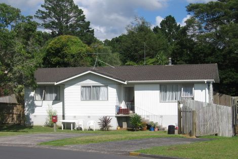 Photo of property in 11 Pimento Place, New Lynn, Auckland, 0600