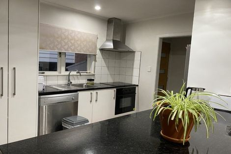 Photo of property in 37 Hallberry Road, Mangere East, Auckland, 2024
