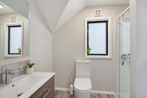Photo of property in 8 Furneaux Grove, Whitby, Porirua, 5024