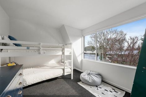 Photo of property in 9b Kaputone Place, Belfast, Christchurch, 8051