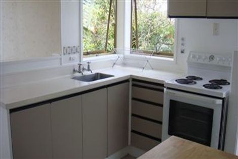 Photo of property in 1/425 East Coast Road, Mairangi Bay, Auckland, 0630