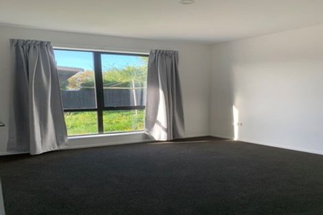 Photo of property in 33 Tuckers Road, Redwood, Christchurch, 8051