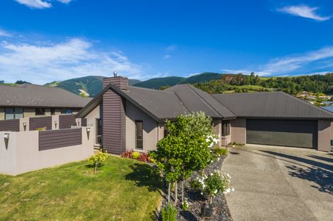 Photo of property in 42 Covent Drive, Stoke, Nelson, 7011