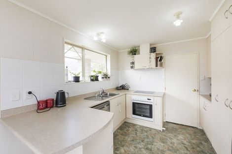 Photo of property in 24 Logan Way, Kelvin Grove, Palmerston North, 4414