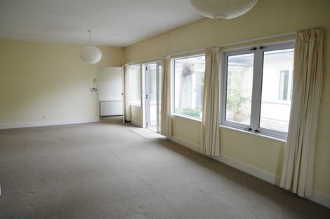 Photo of property in 33a Matai Road, Stanmore Bay, Whangaparaoa, 0932