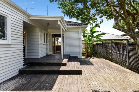 Photo of property in 13 Bond Street, Hamilton East, Hamilton, 3216