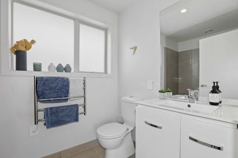 Photo of property in 43 Huka Heights Drive, Rangatira Park, Taupo, 3330