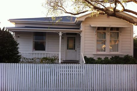 Photo of property in 17 Nikau Grove, Woburn, Lower Hutt, 5010