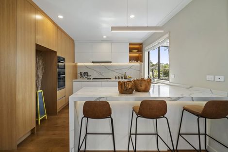 Photo of property in 17 Oak Bark Drive, Schnapper Rock, Auckland, 0632