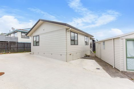 Photo of property in 5/1 Rebecca Rise, Weymouth, Auckland, 2103
