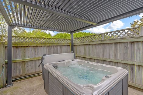 Photo of property in 21 Langley Place, Belfast, Christchurch, 8051