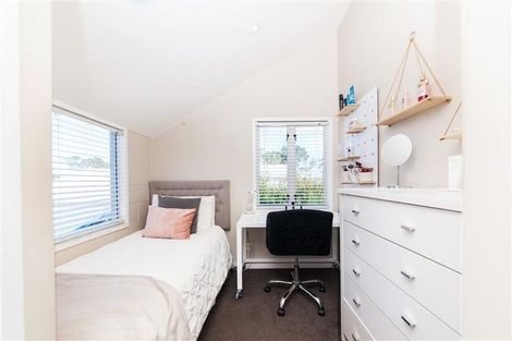 Photo of property in 8/46 West View Road, Westmere, Auckland, 1022