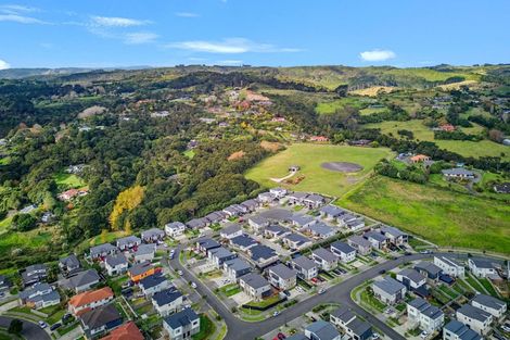 Photo of property in 5b Poruru Close, Papakura, 2110