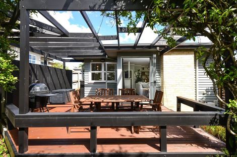 Photo of property in 93 Beerescourt Road, Beerescourt, Hamilton, 3200