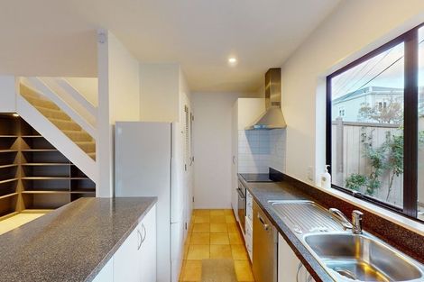 Photo of property in 12 George Street, Thorndon, Wellington, 6011