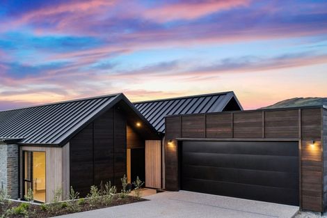 Photo of property in 19 Falconer Rise, Jacks Point, Queenstown, 9371