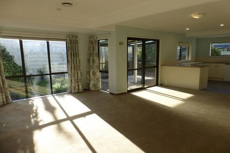 Photo of property in 2 Kantara Lane, Somerfield, Christchurch, 8024