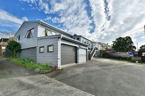 Photo of property in 1/928 Whangaparaoa Road, Manly, Whangaparaoa, 0930
