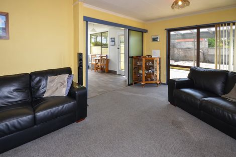 Photo of property in 15 Teignmouth Street, Abbotsford, Dunedin, 9018