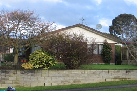 Photo of property in 25 Cromwell Drive, Fitzroy, Hamilton, 3206