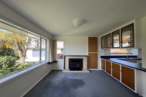 Photo of property in 11 Sevenoaks Drive, Bryndwr, Christchurch, 8053