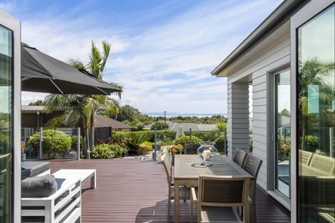 Photo of property in 25 Haden Place, Omokoroa, 3114