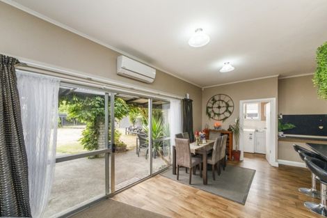 Photo of property in 18 Queen Street, Feilding, 4702