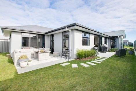 Photo of property in 14 Ruakituri Place, Te Awa, Napier, 4110