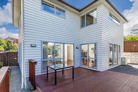 Photo of property in 27 The Avenue, Albany, Auckland, 0632